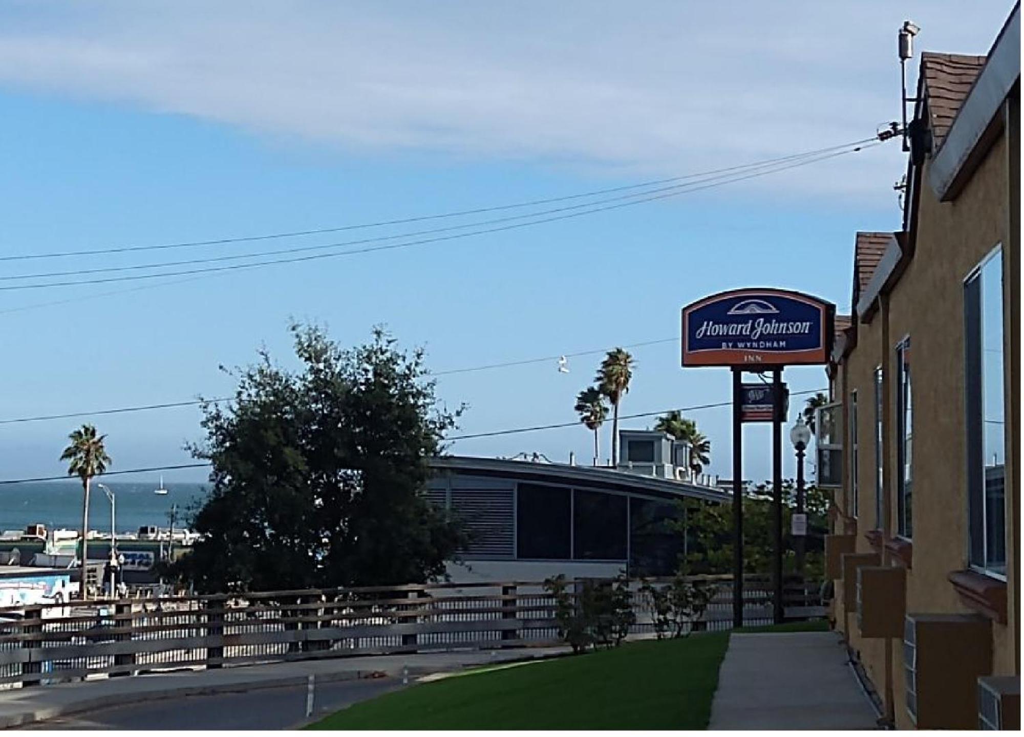 Howard Johnson By Wyndham Santa Cruz Beach Boardwalk Eksteriør bilde